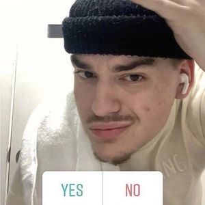 Meet your Posher, Edwn